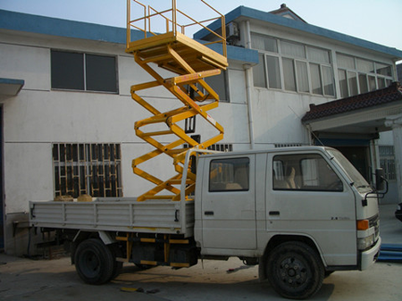 車載式高空作業(yè)平臺(tái)